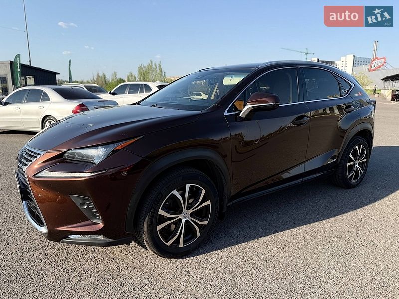 Внедорожник / Кроссовер Lexus NX 2017 в Кривом Роге
