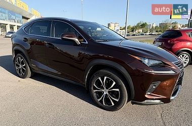 Внедорожник / Кроссовер Lexus NX 2017 в Кривом Роге