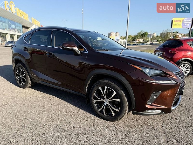 Внедорожник / Кроссовер Lexus NX 2017 в Кривом Роге