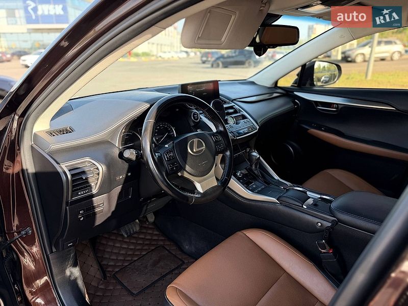 Внедорожник / Кроссовер Lexus NX 2017 в Кривом Роге