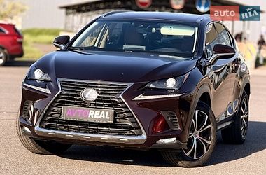 Позашляховик / Кросовер Lexus NX 2017 в Кривому Розі
