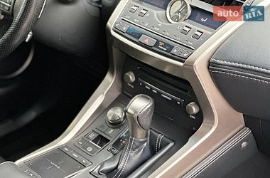 Внедорожник / Кроссовер Lexus NX 2017 в Киеве