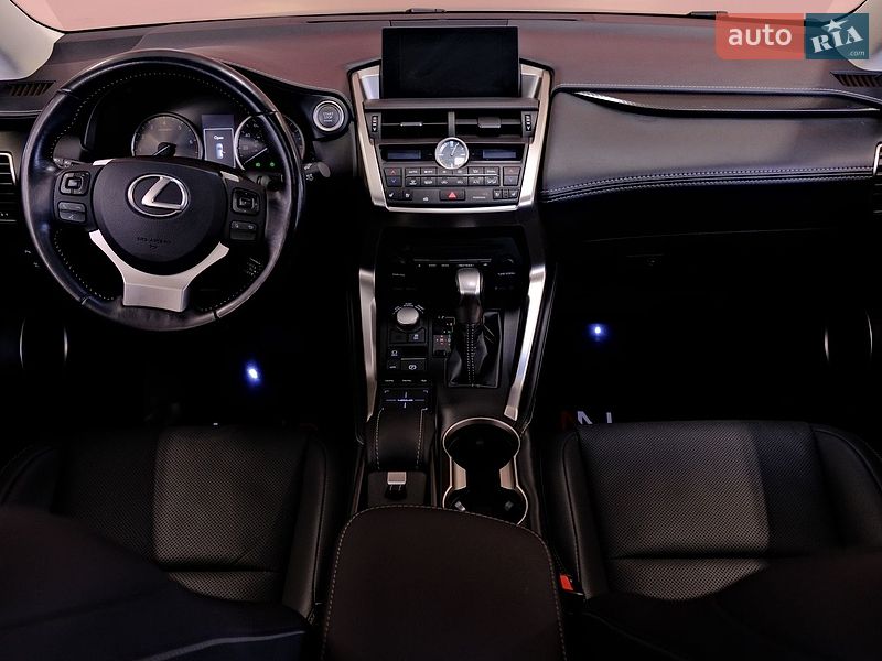 Внедорожник / Кроссовер Lexus NX 2017 в Одессе