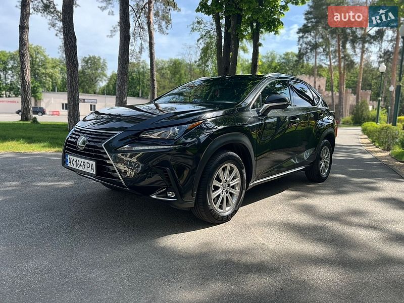 Lexus NX 2019