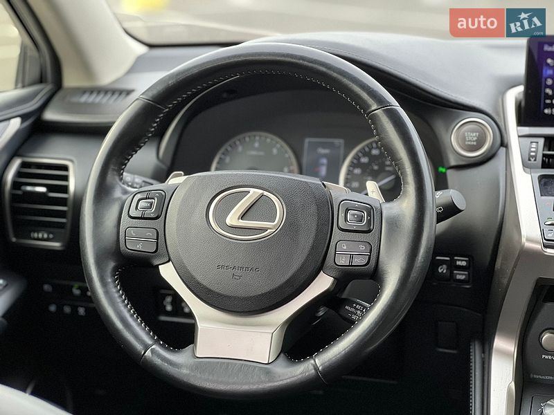 Внедорожник / Кроссовер Lexus NX 2017 в Киеве