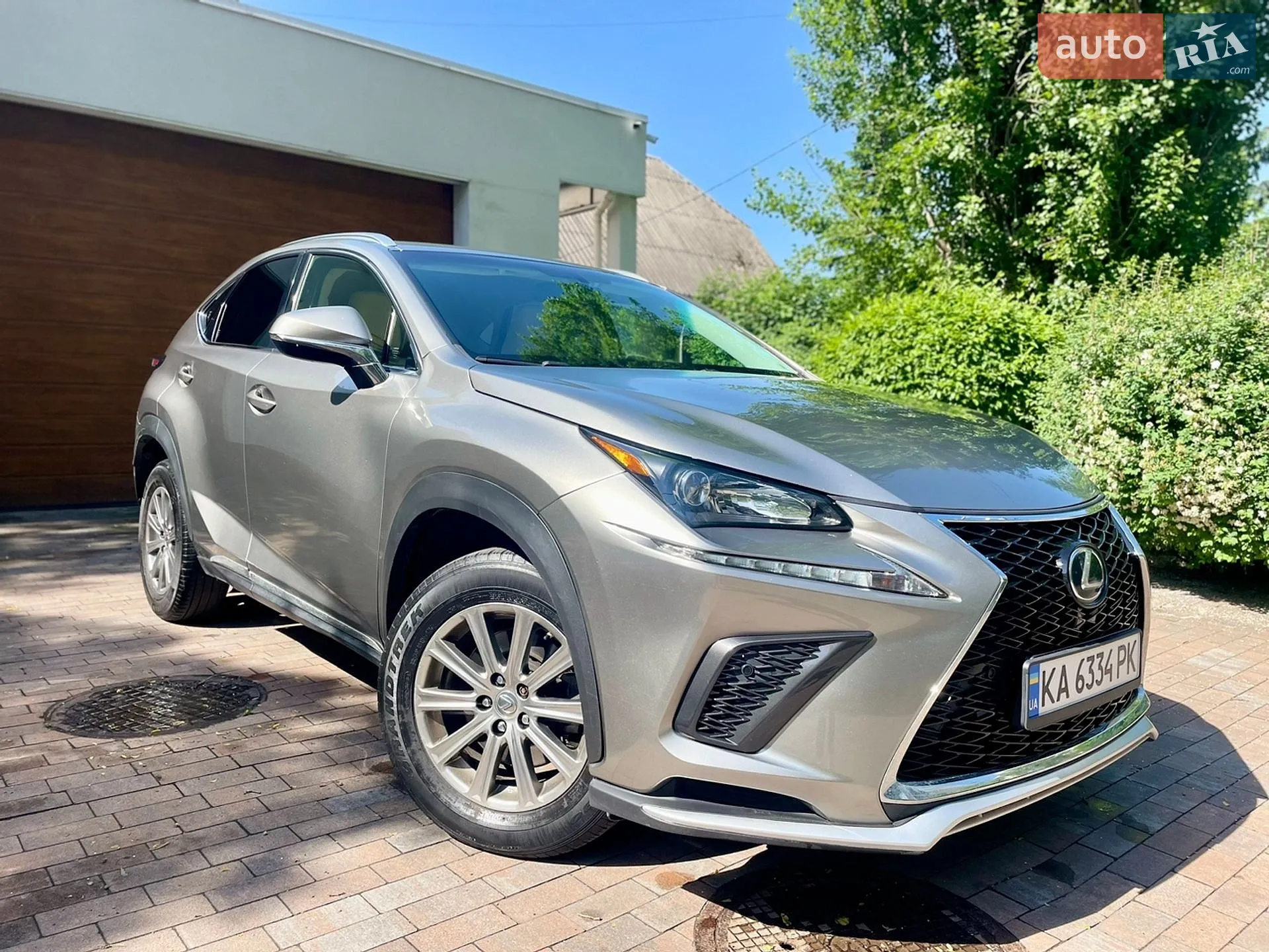 2016 Lexus NX - фото 1