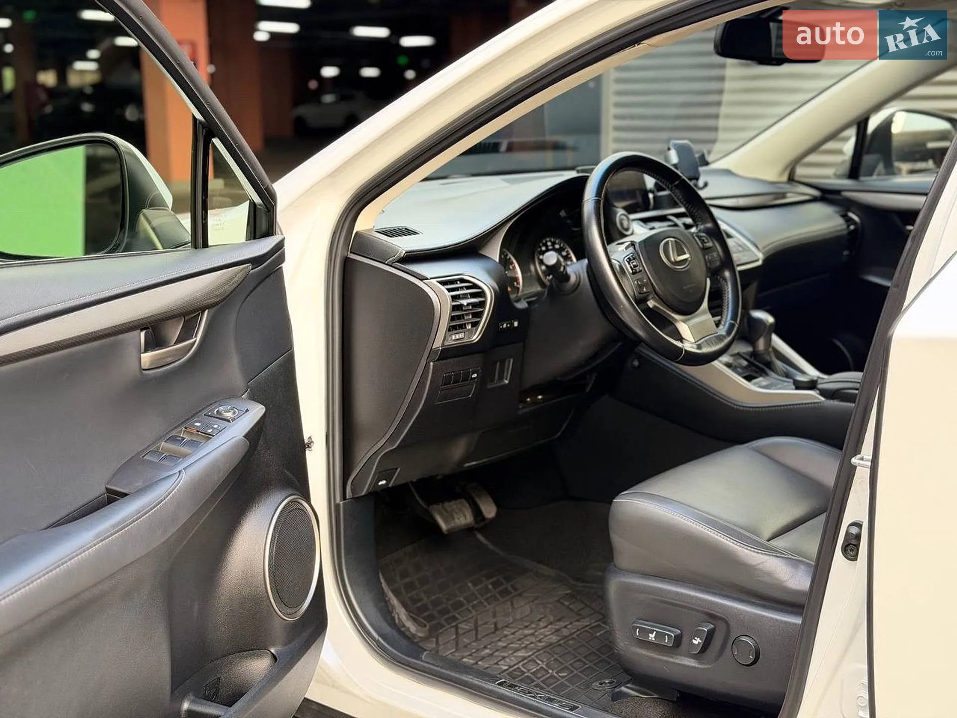 2017 Lexus NX - мініатюра 10
