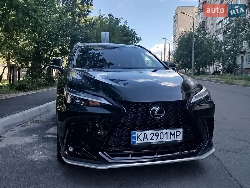 Lexus NX 2023