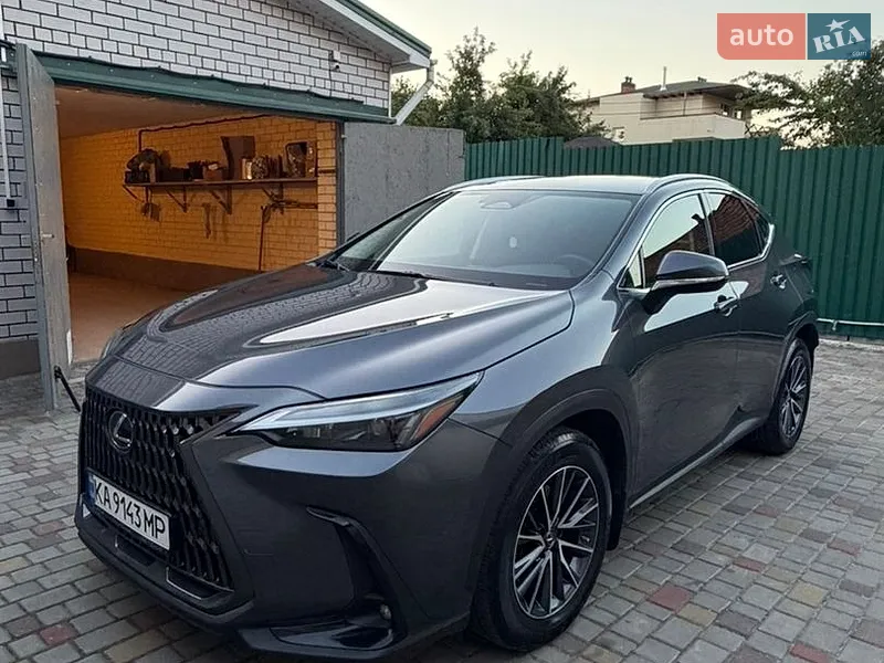 Lexus NX