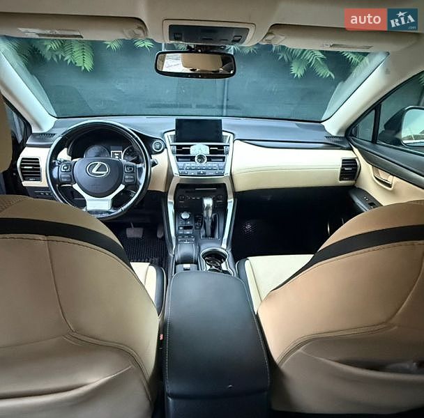 Внедорожник / Кроссовер Lexus NX 2015 в Луцке