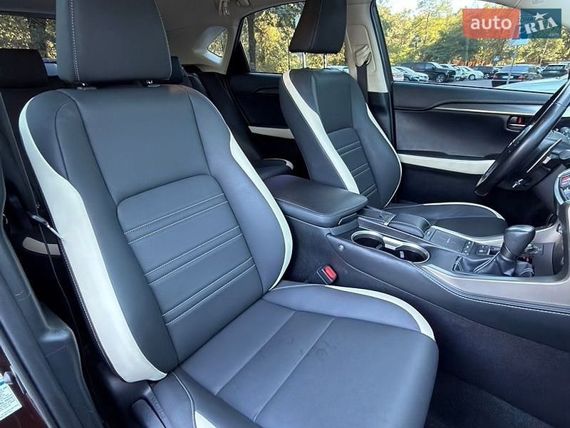 Позашляховик / Кросовер Lexus NX 2020 в Львові