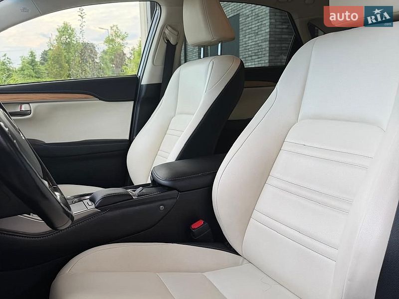 Позашляховик / Кросовер Lexus NX 2017 в Києві