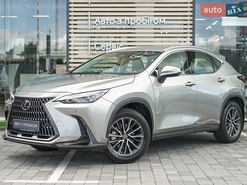 Lexus NX 2023
