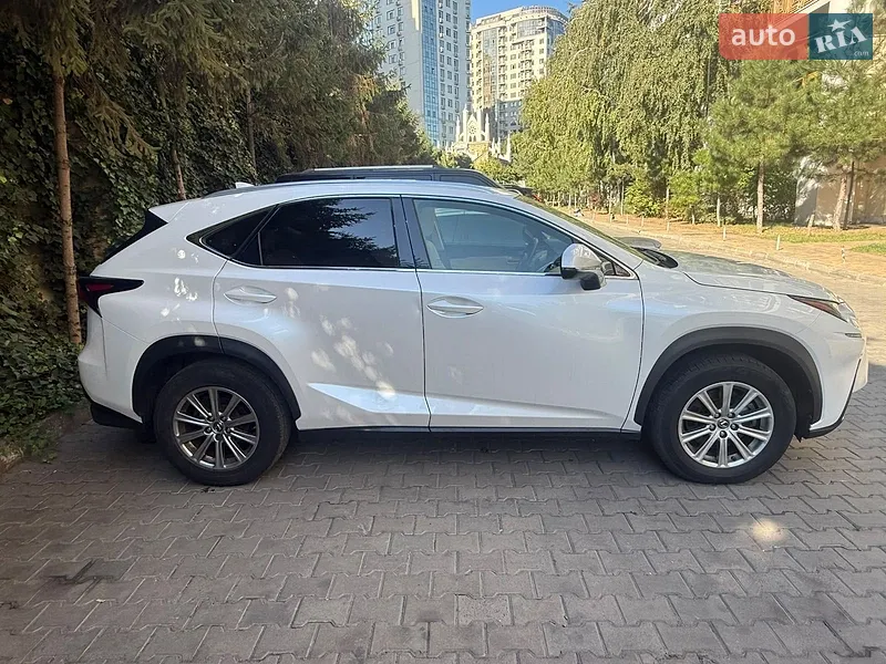 Lexus NX 2018