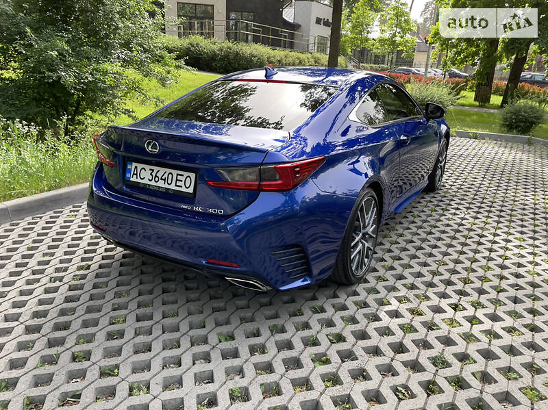 Купе Lexus RC 2018 в Буче