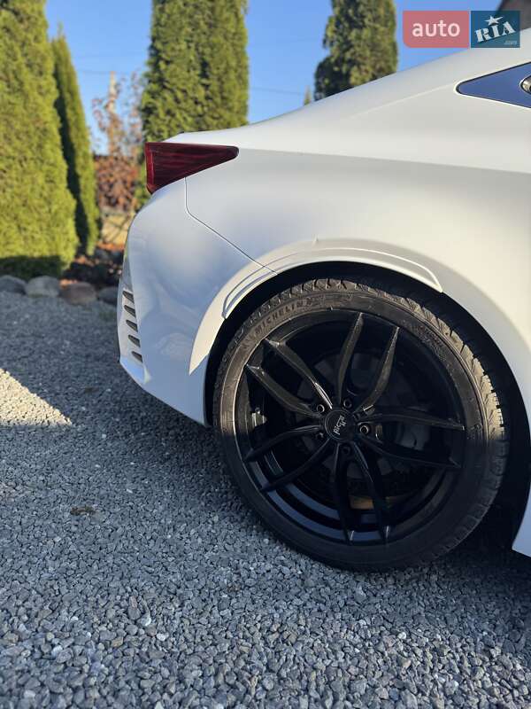 Купе Lexus RC 2017 в Хусте
