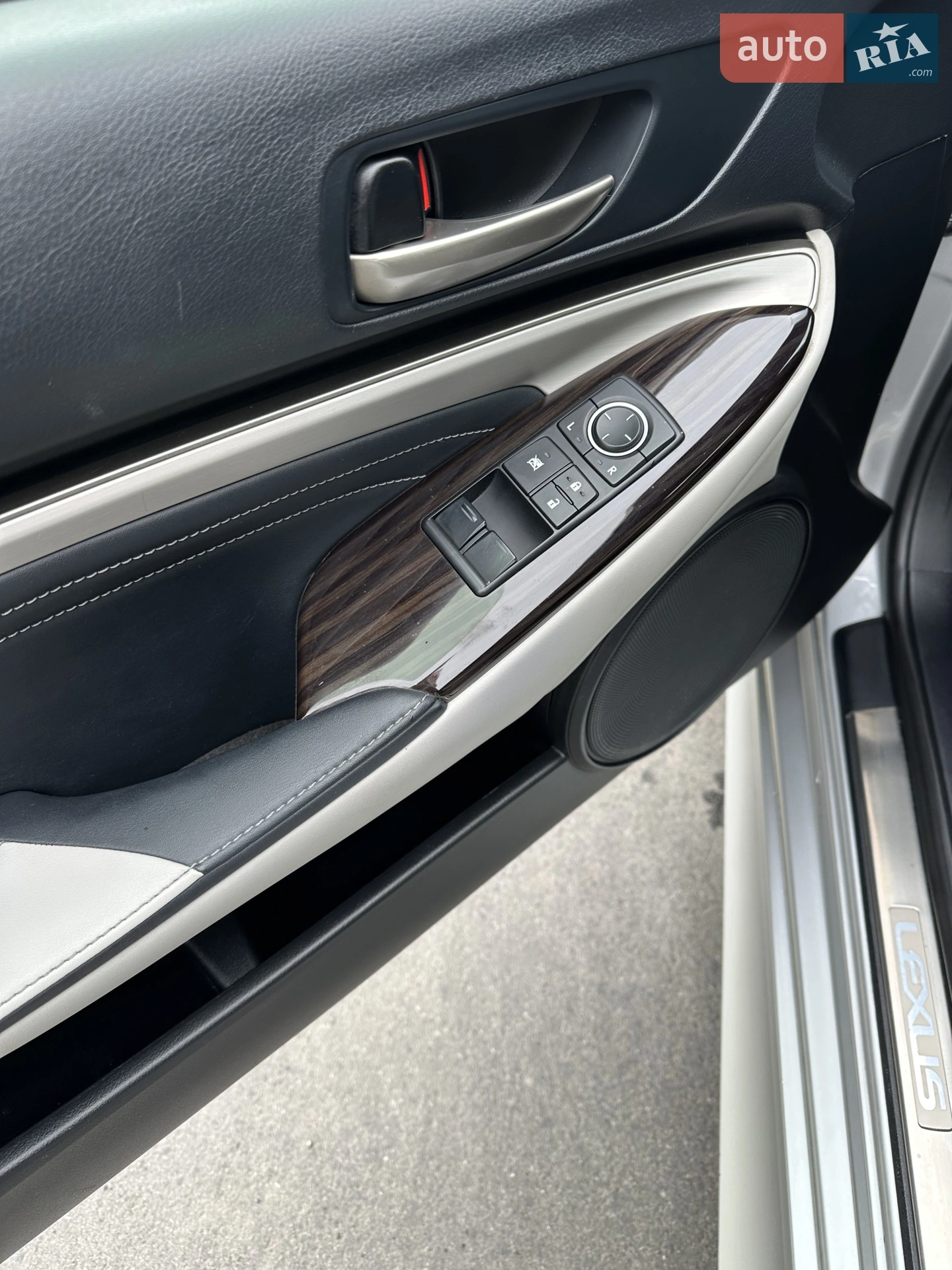 2016 Lexus RC - мініатюра 12