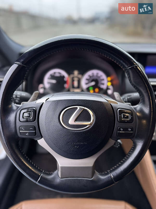 Купе Lexus RC 2017 в Киеве фото 11 Купе Lexus RC 2017 в Киеве