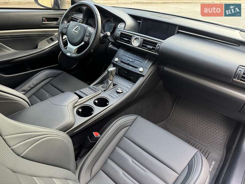 Купе Lexus RC 2017 в Умани