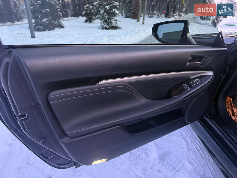 Купе Lexus RC 2019 в Києві фото 28 Купе Lexus RC 2019 в Києві
