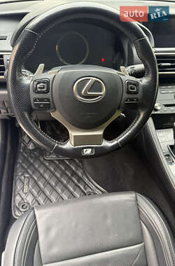 Купе Lexus RC 2015 в Киеве фото 12 Купе Lexus RC 2015 в Киеве