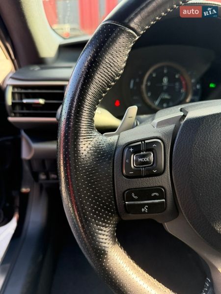 Купе Lexus RC 2016 в Львові