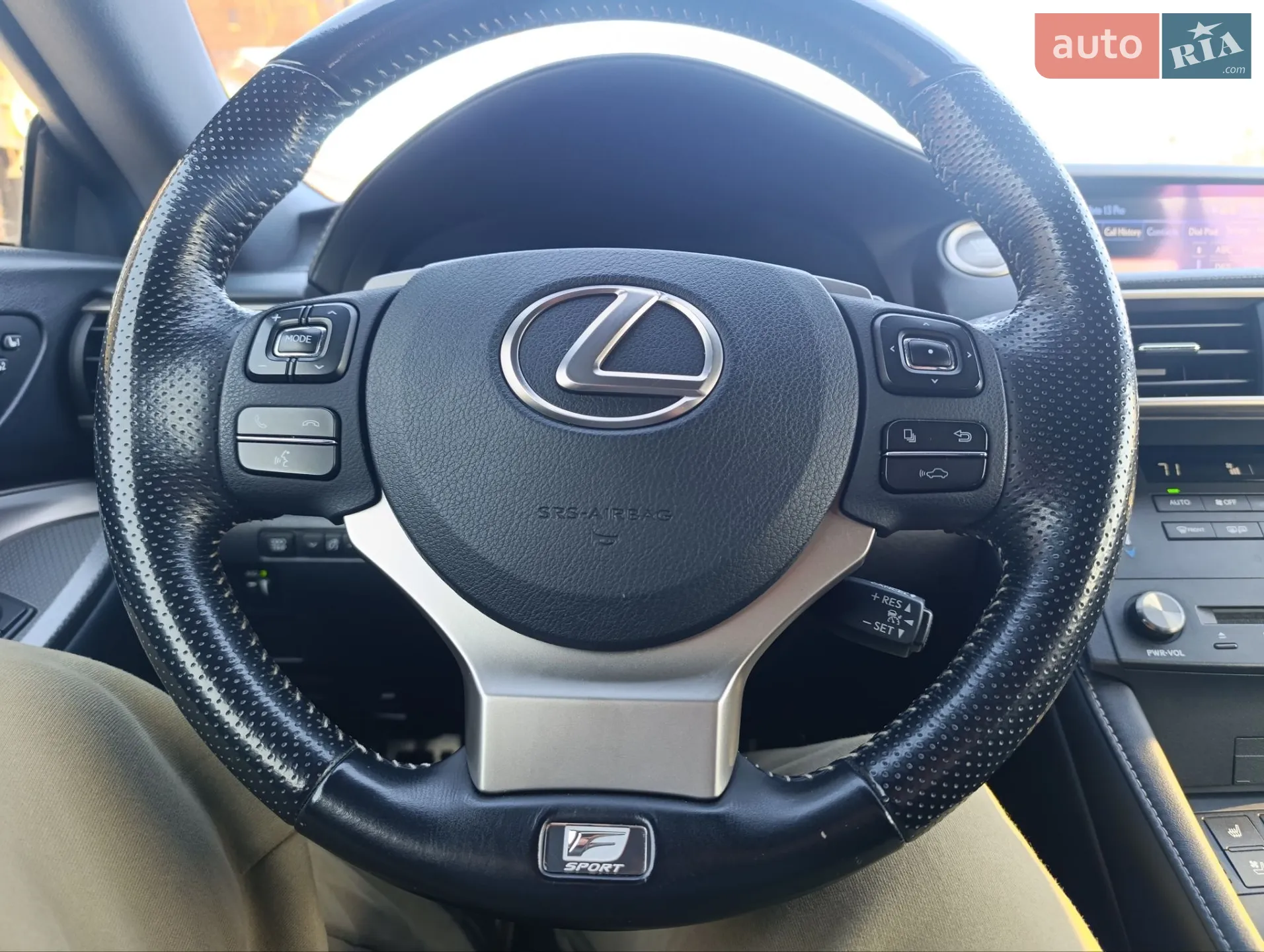 2016 Lexus RC - мініатюра 11