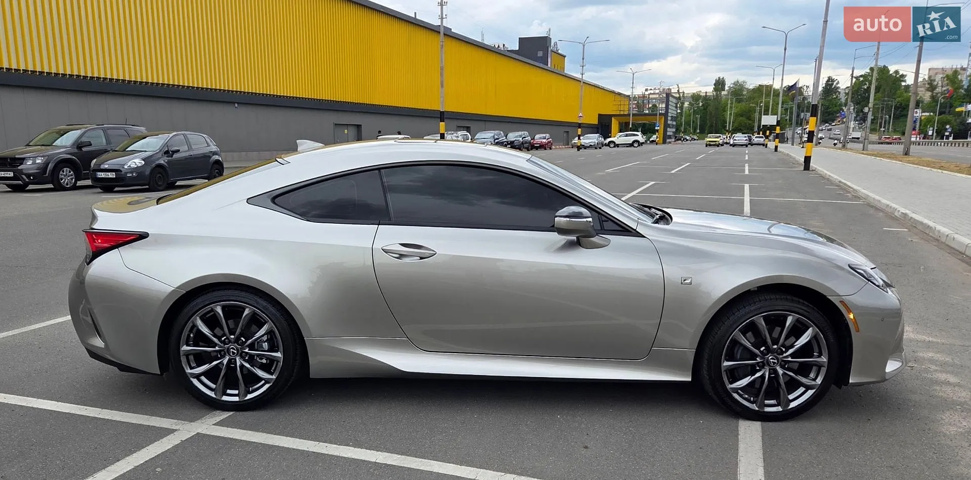 2022 Lexus RC - мініатюра 12