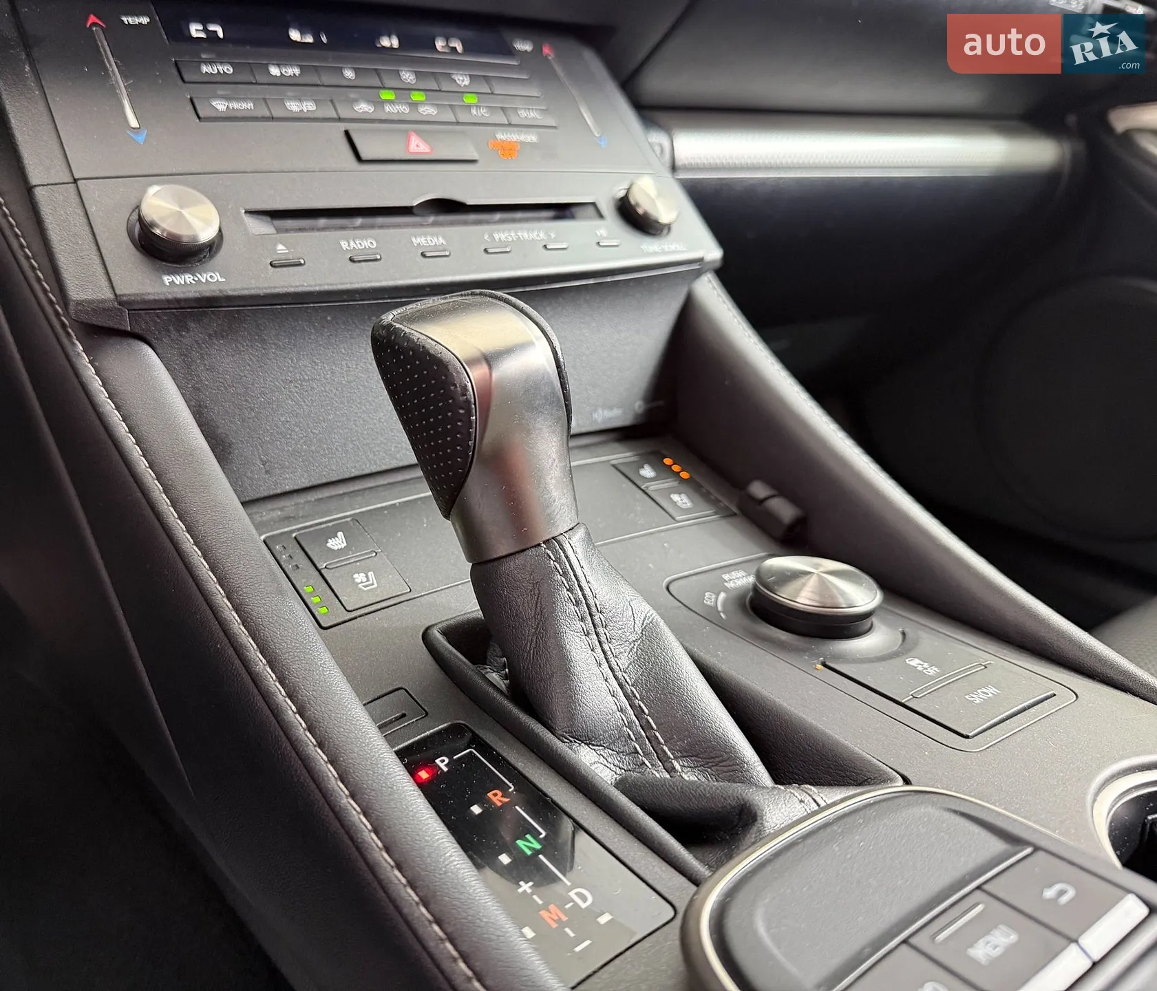 2016 Lexus RC - мініатюра 22