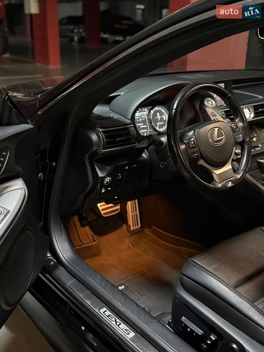 2017 Lexus RC - мініатюра 16