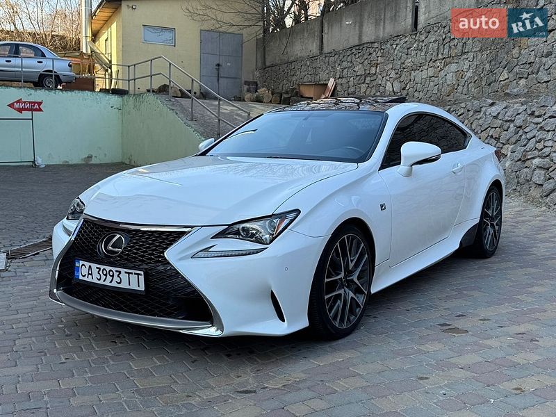 Lexus RC, photos from the listing