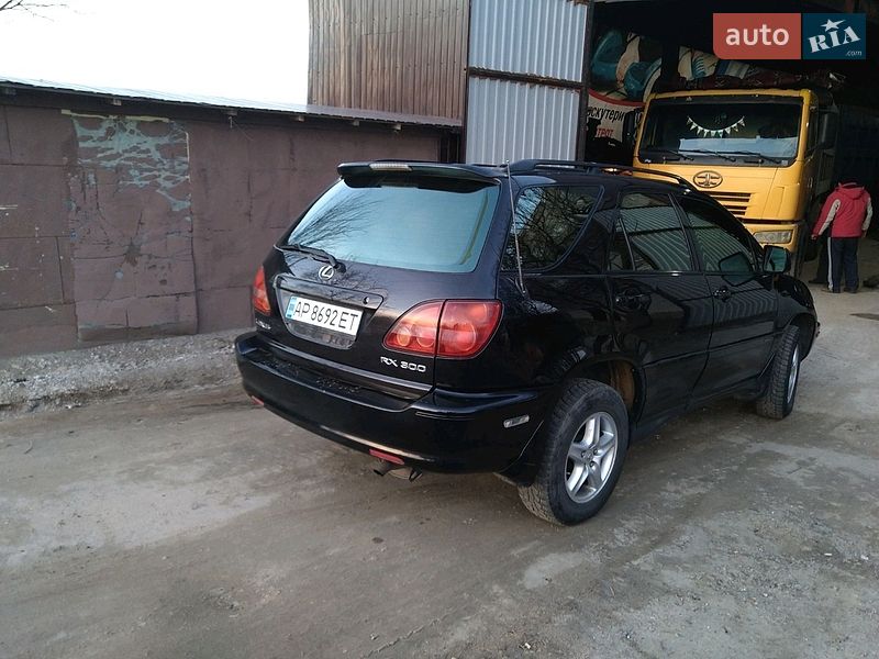 Внедорожник / Кроссовер Lexus RX 1998 в Запорожье