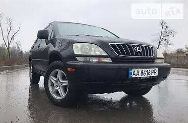 Позашляховик / Кросовер Lexus RX 2000 в 
