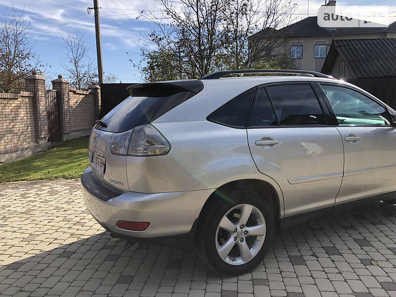 Позашляховик / Кросовер Lexus RX 2006 в Чернівцях