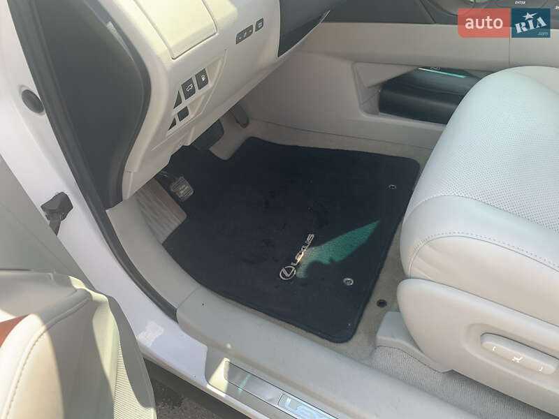 Внедорожник / Кроссовер Lexus RX 2010 в Харькове