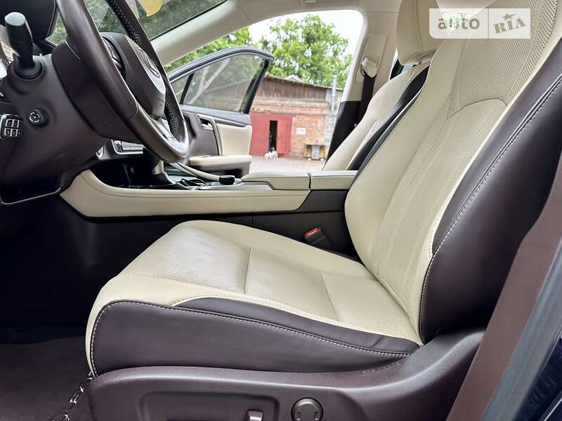Внедорожник / Кроссовер Lexus RX 2018 в Киеве