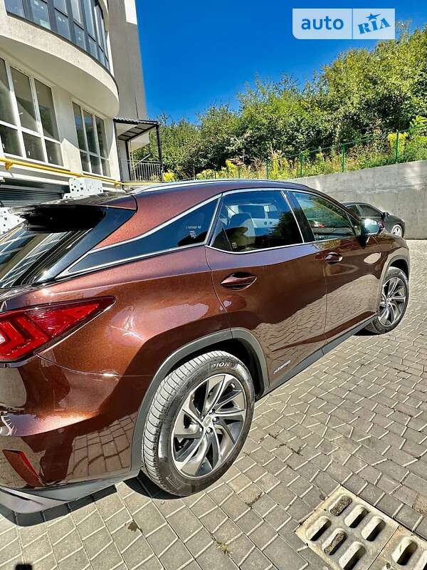 Позашляховик / Кросовер Lexus RX 2017 в Чернівцях