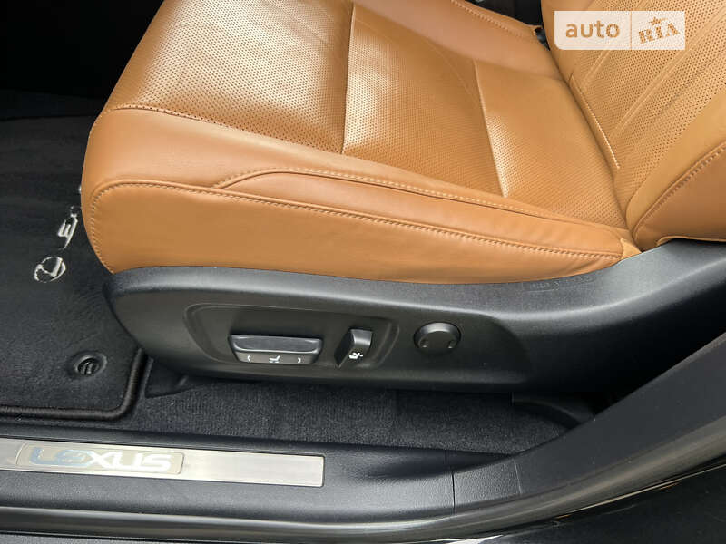 Внедорожник / Кроссовер Lexus RX 2019 в Трускавце