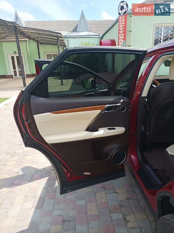 Внедорожник / Кроссовер Lexus RX 2018 в Липовце