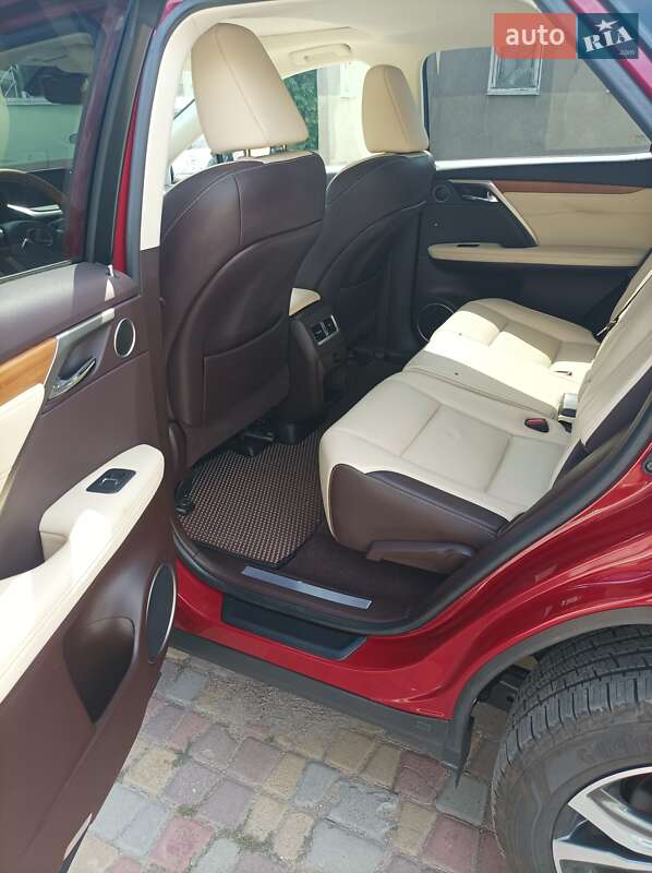 Внедорожник / Кроссовер Lexus RX 2018 в Липовце