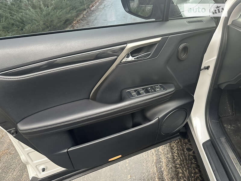 Внедорожник / Кроссовер Lexus RX 2017 в Ирпене