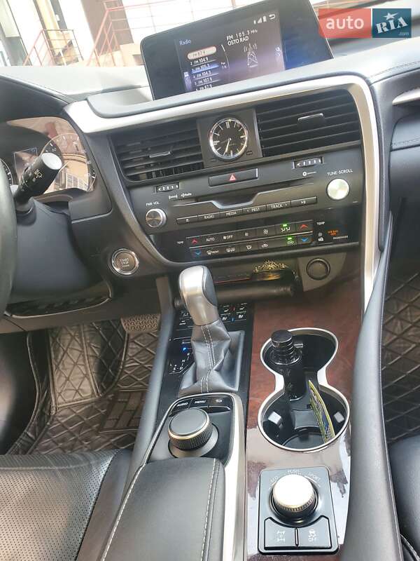 Внедорожник / Кроссовер Lexus RX 2016 в Черноморске