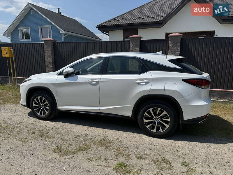 Lexus RX 2022