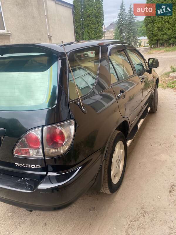 Внедорожник / Кроссовер Lexus RX 2002 в Львове