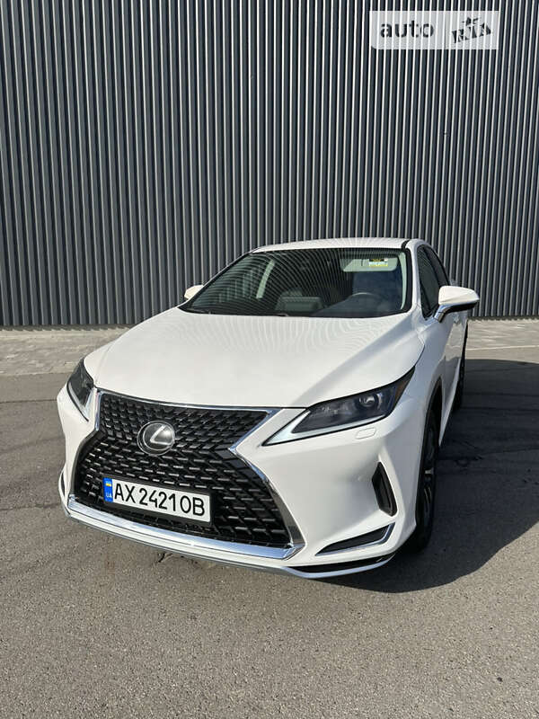 Lexus RX 2021