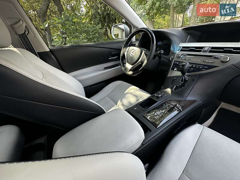 Внедорожник / Кроссовер Lexus RX 2013 в Черновцах