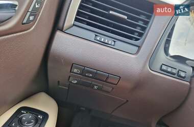 Внедорожник / Кроссовер Lexus RX 2017 в 