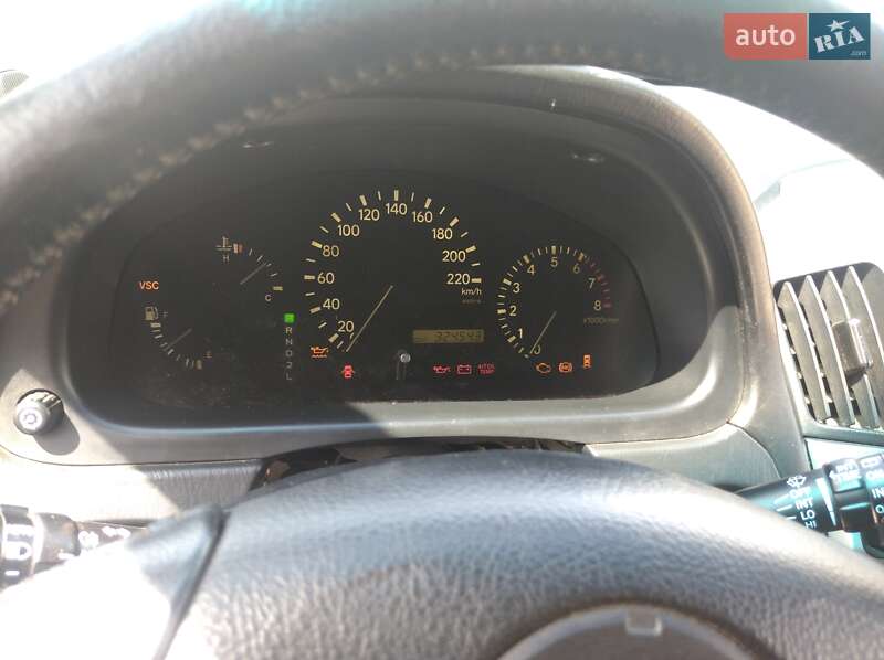 Внедорожник / Кроссовер Lexus RX 2002 в Славуте