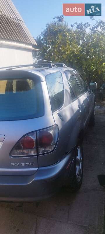 Внедорожник / Кроссовер Lexus RX 2001 в Николаеве