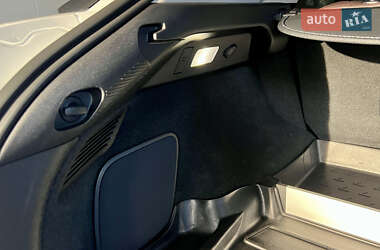Внедорожник / Кроссовер Lexus RX 2021 в 